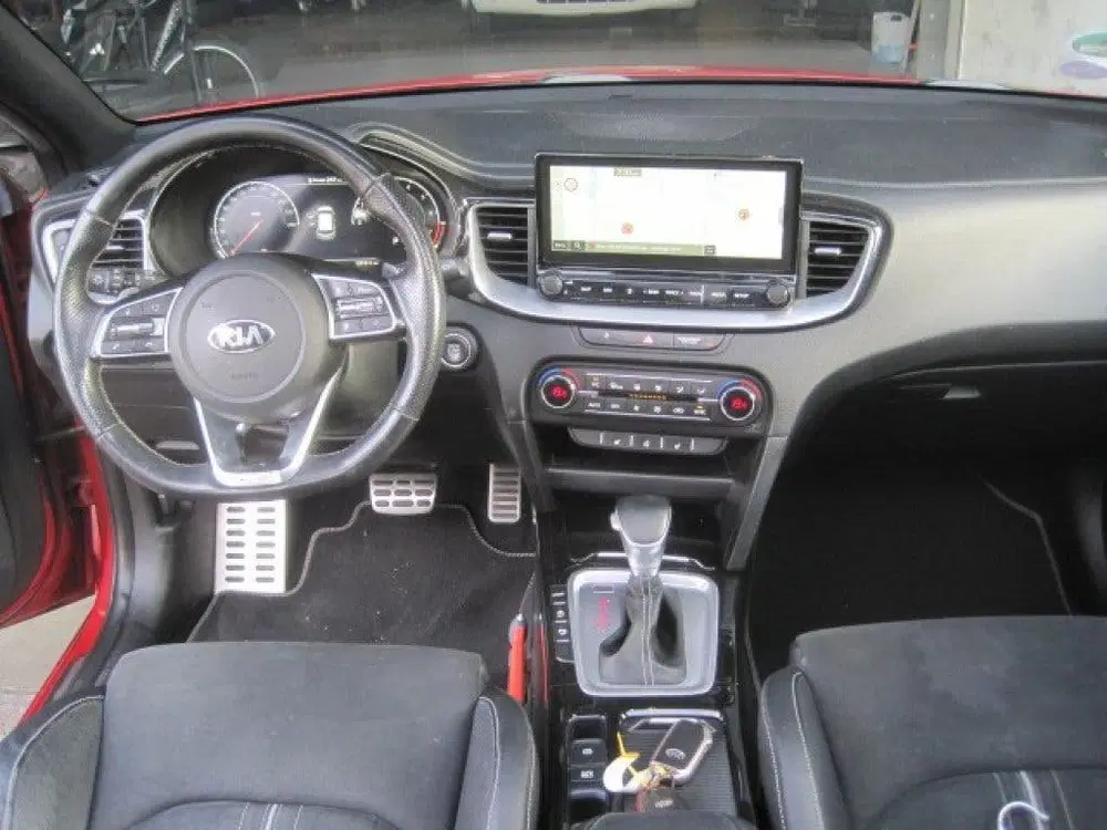 Kia Ceed GT-Line uit 2020, foto 9
