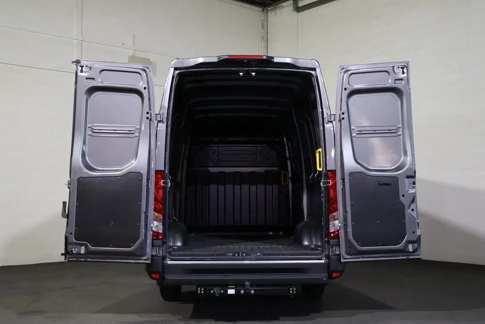 Iveco Daily 35S18 Hi-Matic L2 H2 Airco Navigatie Trekh uit 2024, foto 11