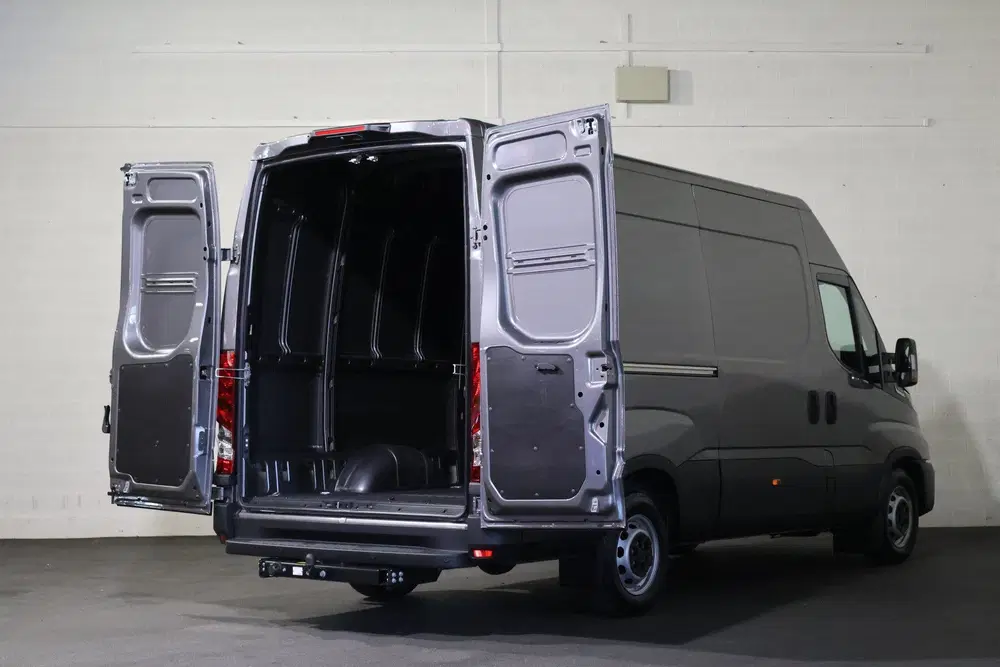 Iveco Daily 35S18 Hi-Matic L2 H2 Airco Navigatie Trekh uit 2024, foto 12
