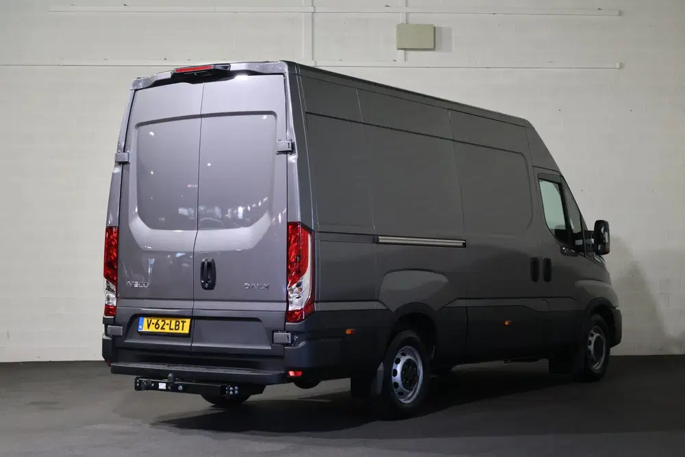Iveco Daily 35S18 Hi-Matic L2 H2 Airco Navigatie Trekh uit 2024, foto 7
