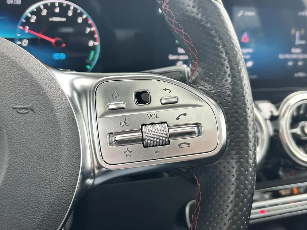 Mercedes-Benz GLA 250 e AMG Line uit 2022, foto 12
