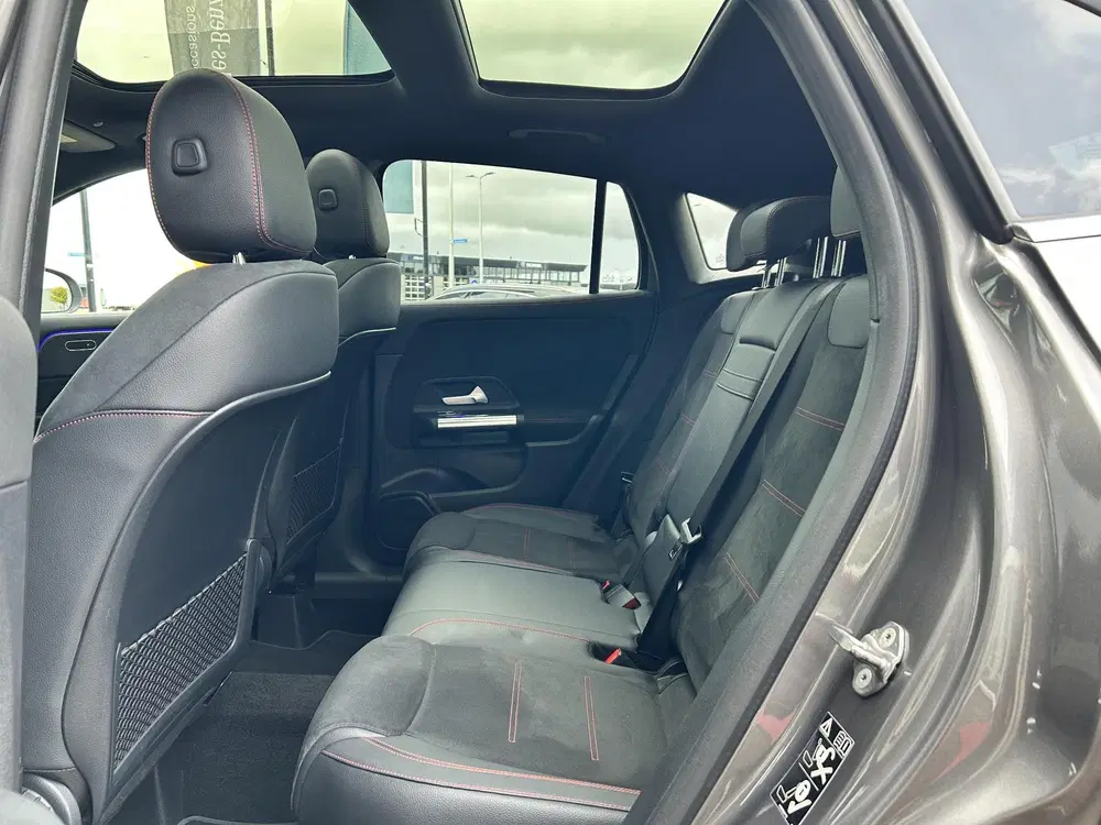 Mercedes-Benz GLA 250 e AMG Line uit 2022, foto 8