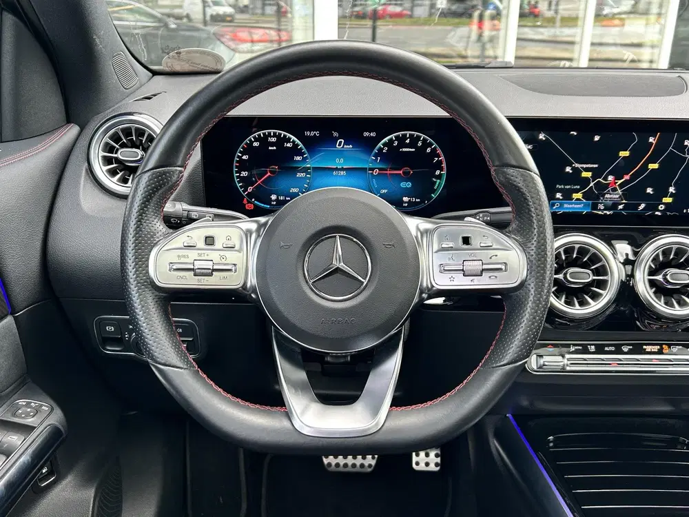 Mercedes-Benz GLA 250 e AMG Line uit 2022, foto 9