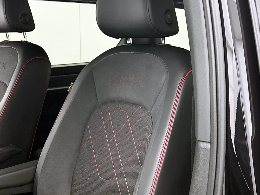 Volkswagen ID. Buzz GTX 4MOTION 86 kWh LWB 6p. Trekhaak, Mem uit 2025, foto 2