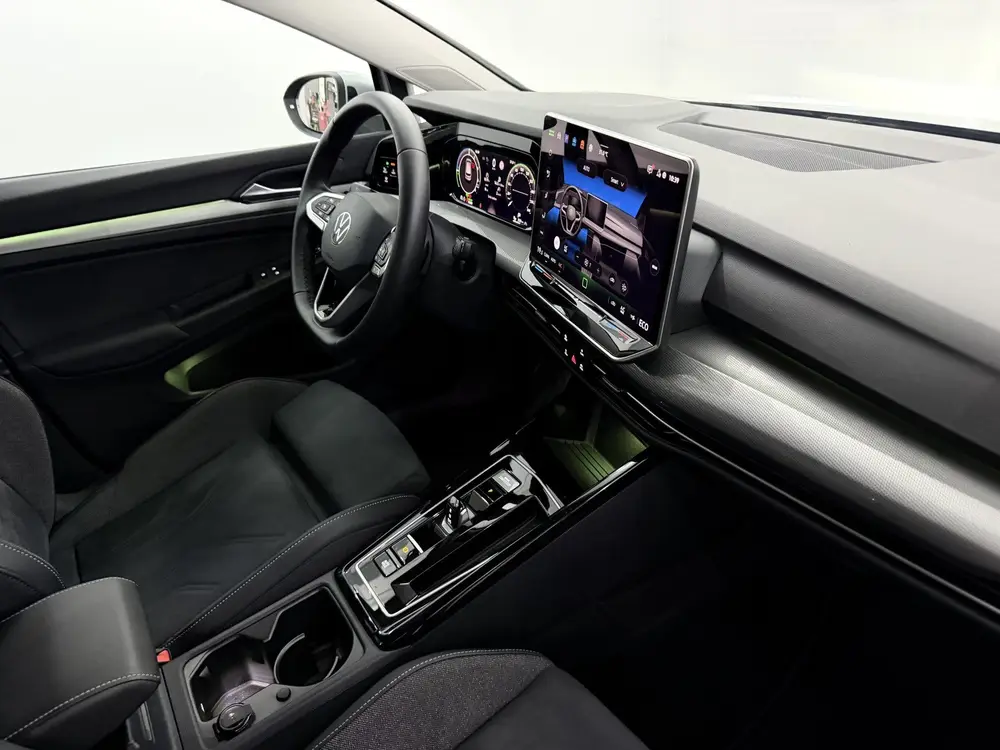 Volkswagen Golf 1.5 eHybrid Life Edition Plug-in Camera, App uit 2025, foto 9