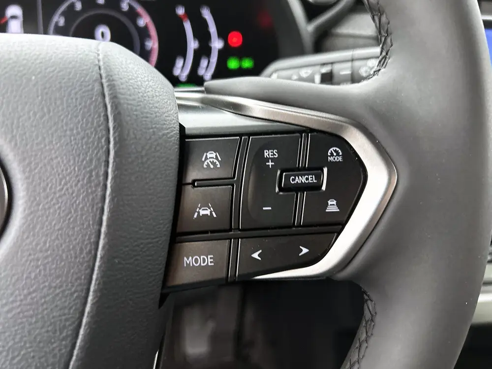 Lexus LBX 2WD uit 2024, foto 15