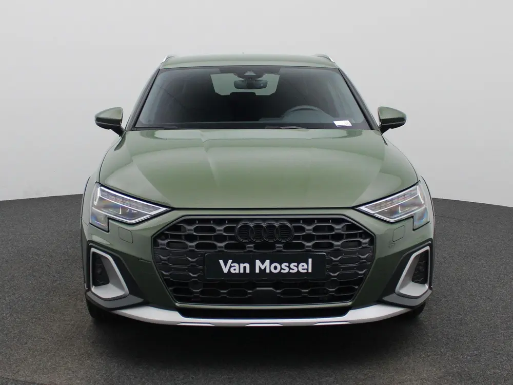 Audi A3 40 TFSI e Advanced edition l Adaptive crui uit 2025, foto 2
