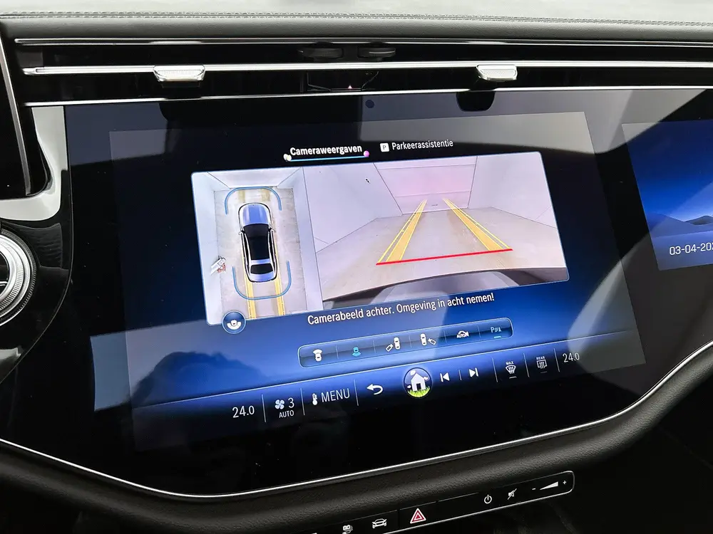 Mercedes-Benz E-Klasse 300 e AMG Plug-In Hybride AMG Line uit 2025, foto 9