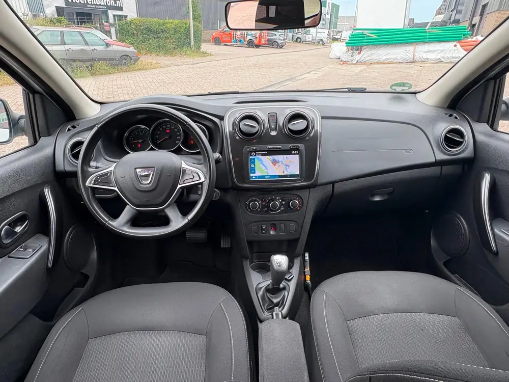Dacia Logan MCV 0.9 TCe Laureate uit 2019, foto 15