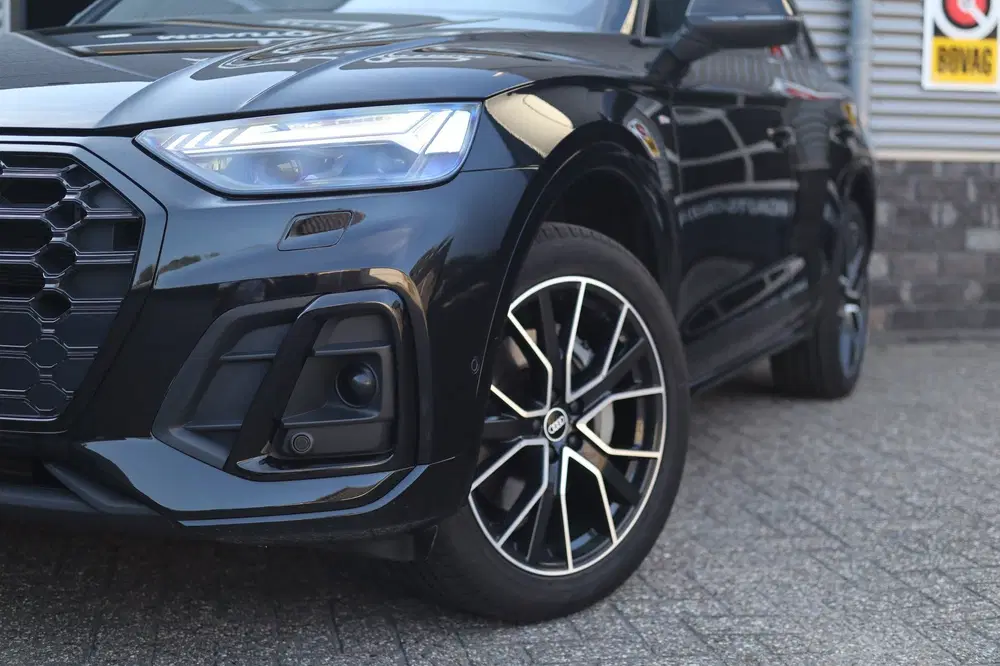 Audi Q5 55 TFSI e S-Line uit 2021, foto 15
