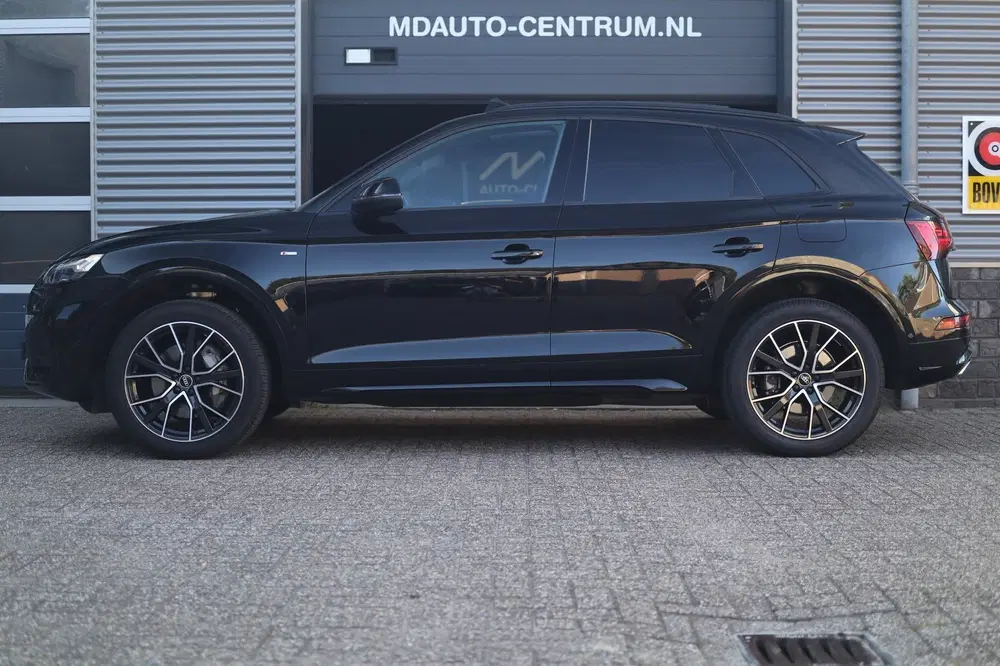 Audi Q5 55 TFSI e S-Line uit 2021, foto 19