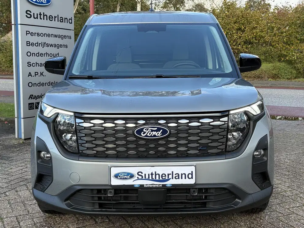 Ford Transit Courier Limited 46 kWh uit 2026, foto 2