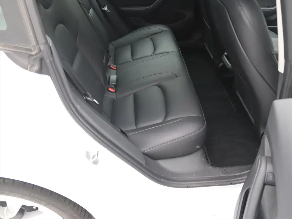 Tesla Model 3 Long-Range AWD 351pk 75 kWh UPGRADE 93 uit 2022, foto 15