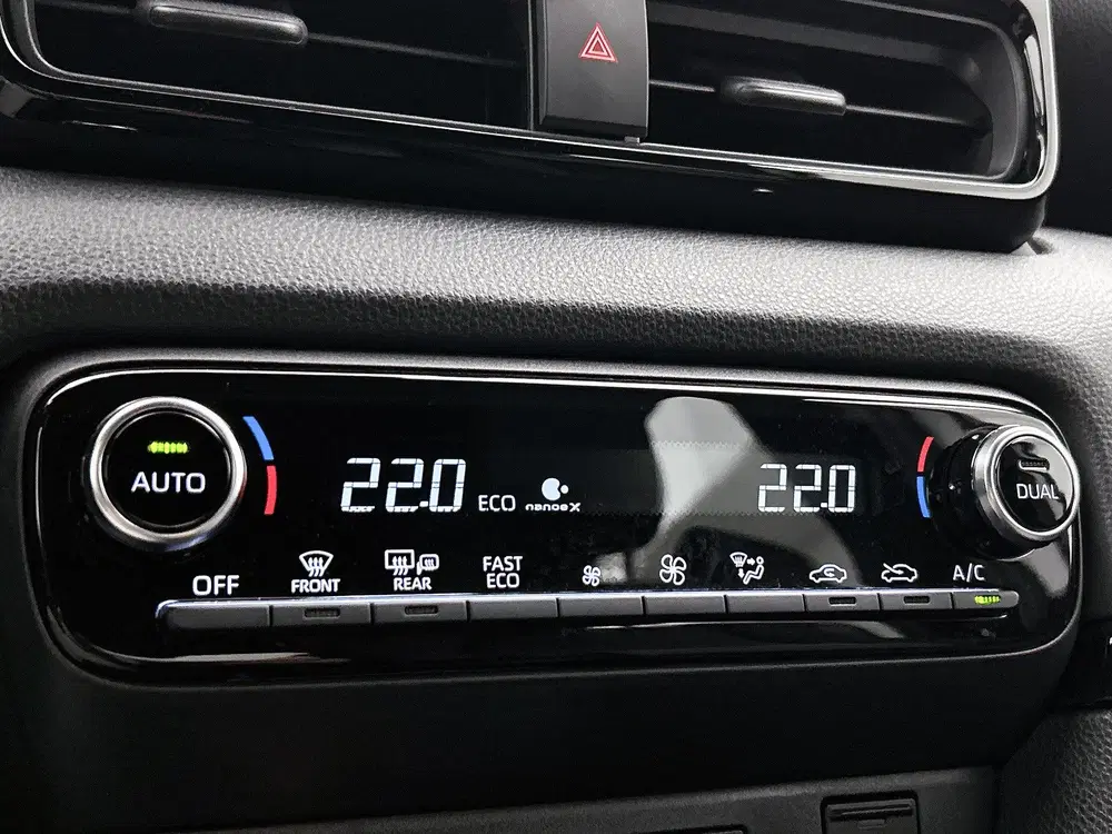 Toyota Yaris 1.5 Hybrid 130 Launch Edition uit 2024, foto 10