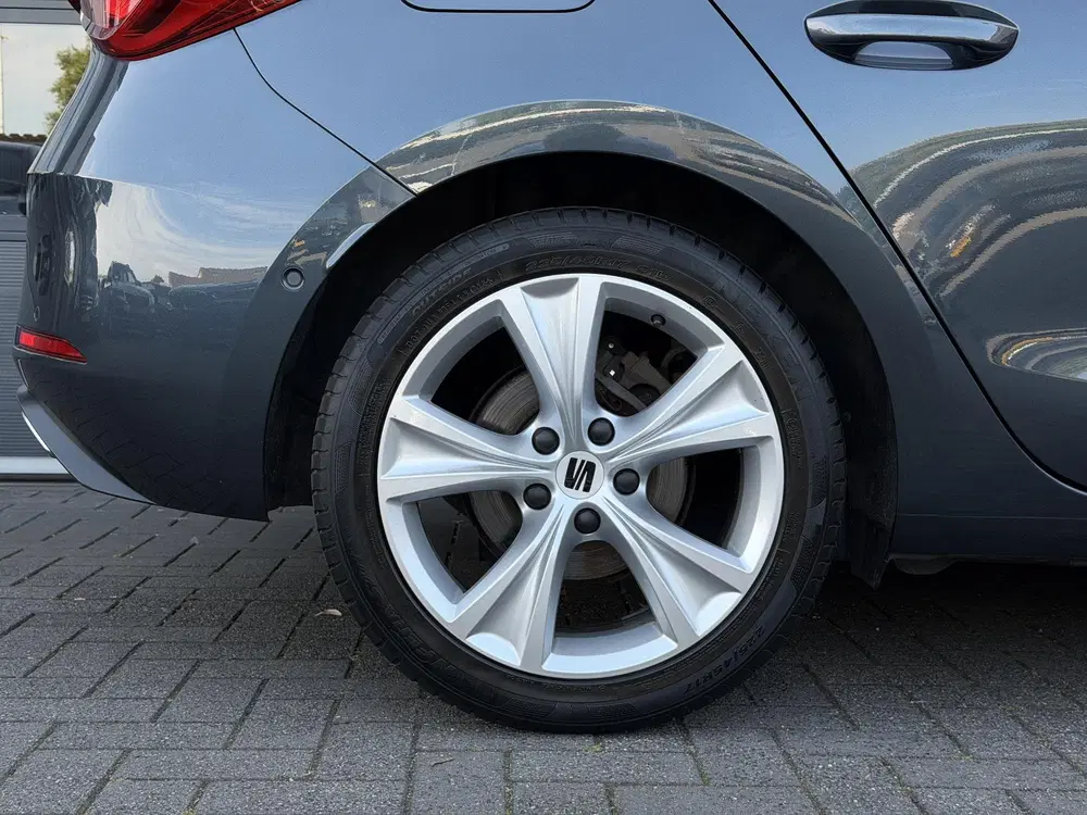 SEAT Leon 1.5 eTSI FR Pano uit 2022, foto 10