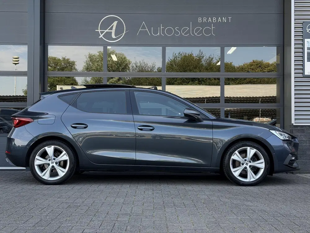 SEAT Leon 1.5 eTSI FR Pano uit 2022, foto 11