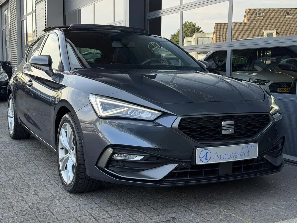 SEAT Leon 1.5 eTSI FR Pano uit 2022, foto 13