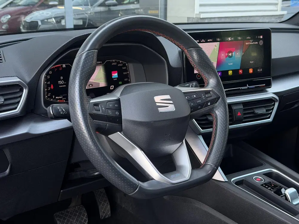 SEAT Leon 1.5 eTSI FR Pano uit 2022, foto 15
