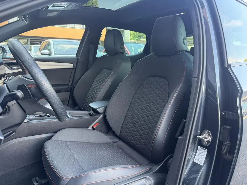 SEAT Leon 1.5 eTSI FR Pano uit 2022, foto 6