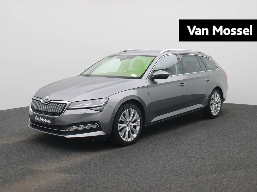 Skoda Superb 1.4 TSI iV Sportline Business uit 2023