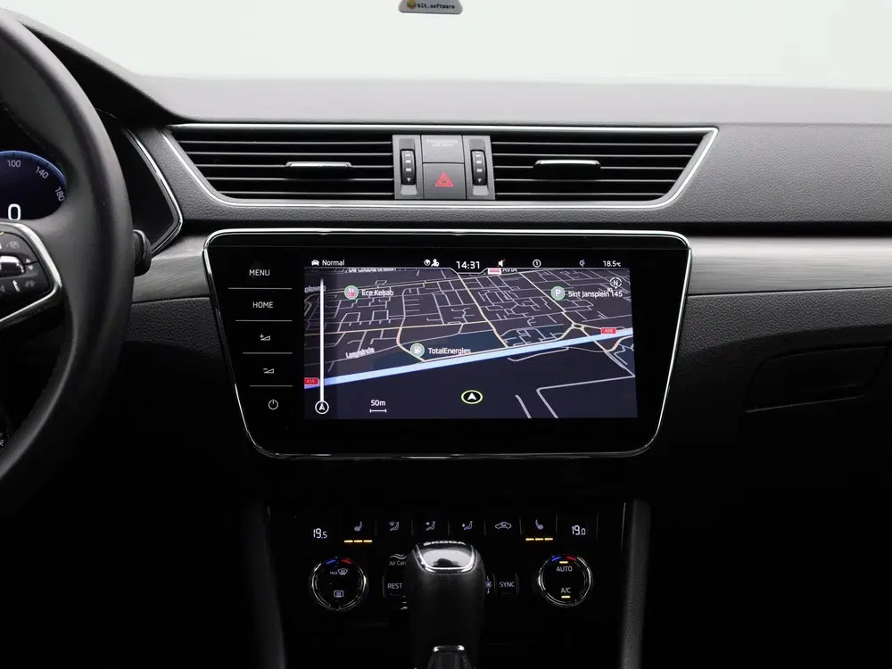 Skoda Superb 1.4 TSI iV Sportline Business uit 2023, foto 9