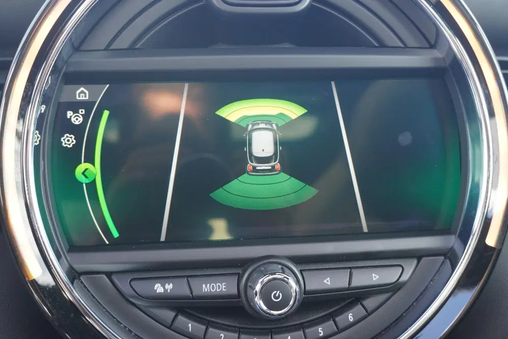 Mini John Cooper Works Cooper uit 2020, foto 17