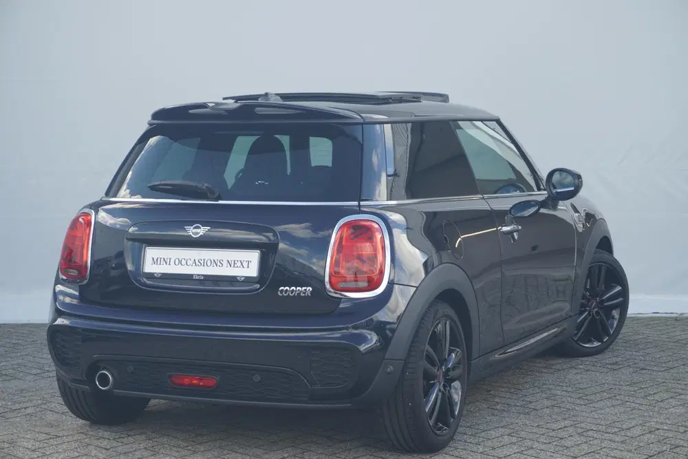 Mini John Cooper Works Cooper uit 2020, foto 2