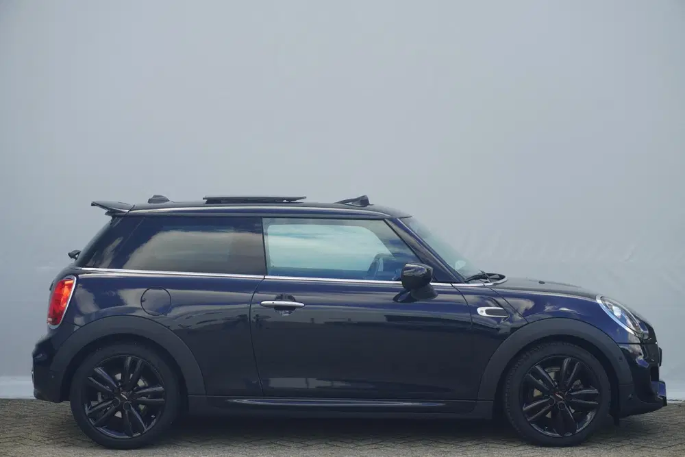 Mini John Cooper Works Cooper uit 2020, foto 4