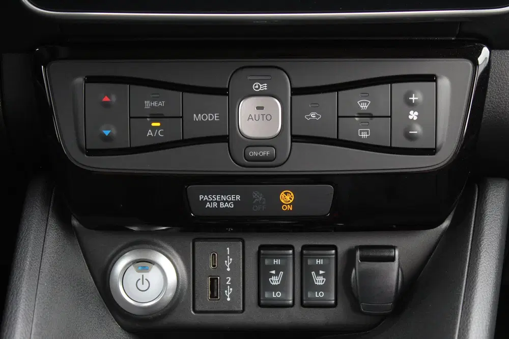 Nissan Leaf Tekna 39 kWh uit 2024, foto 14