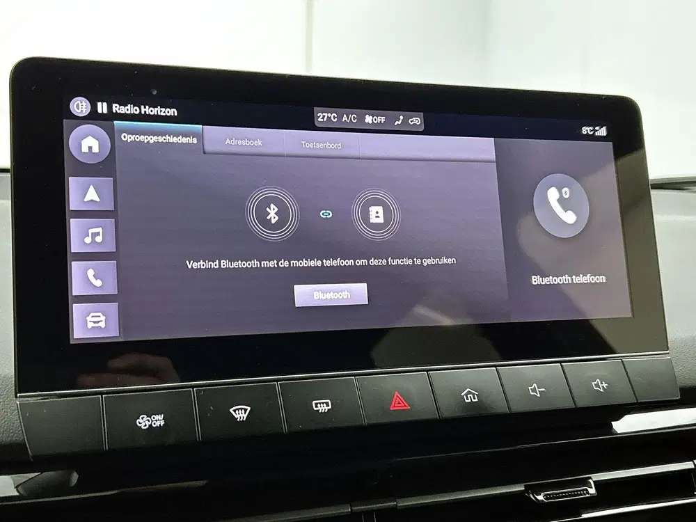 MG MG4 Luxury 64 kWh uit 2023, foto 12