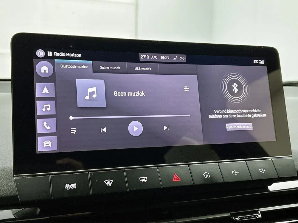 MG MG4 Luxury 64 kWh uit 2023, foto 16