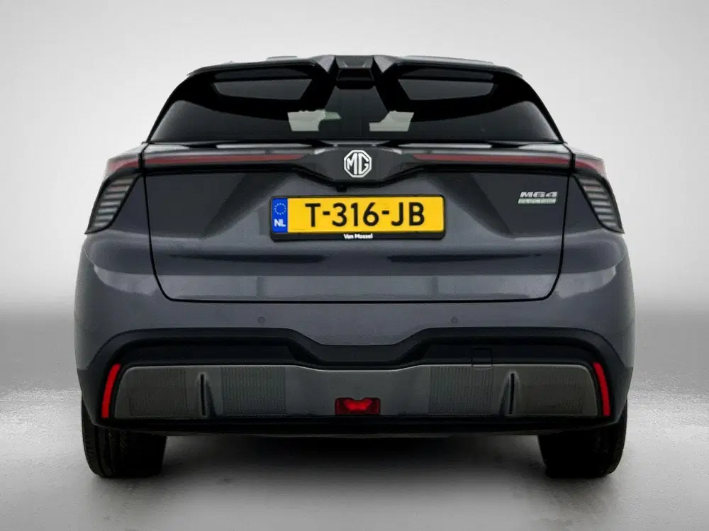MG MG4 Luxury 64 kWh uit 2023, foto 4