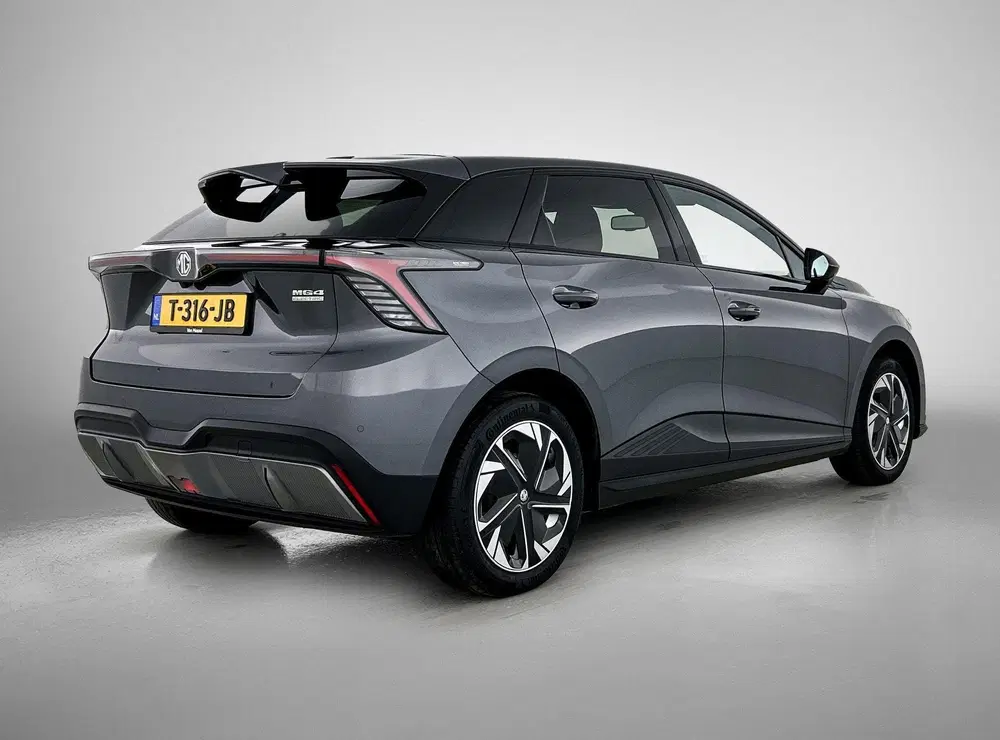 MG MG4 Luxury 64 kWh uit 2023, foto 5