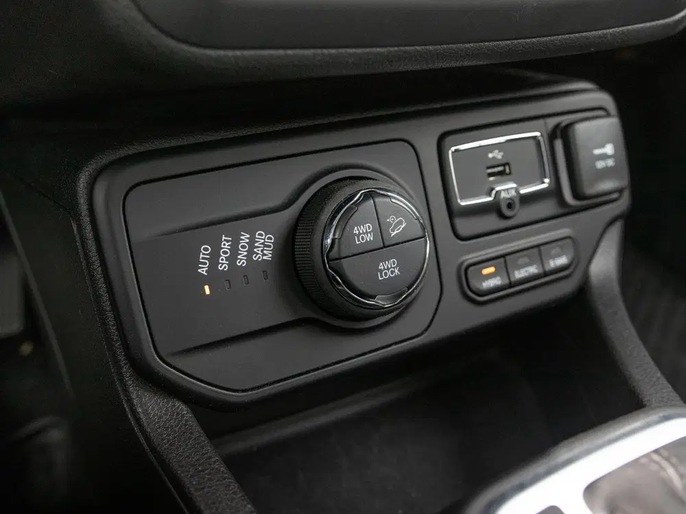 Jeep Renegade 4xe 240 Plug-in Hybrid Electric New Upland uit 2023, foto 18
