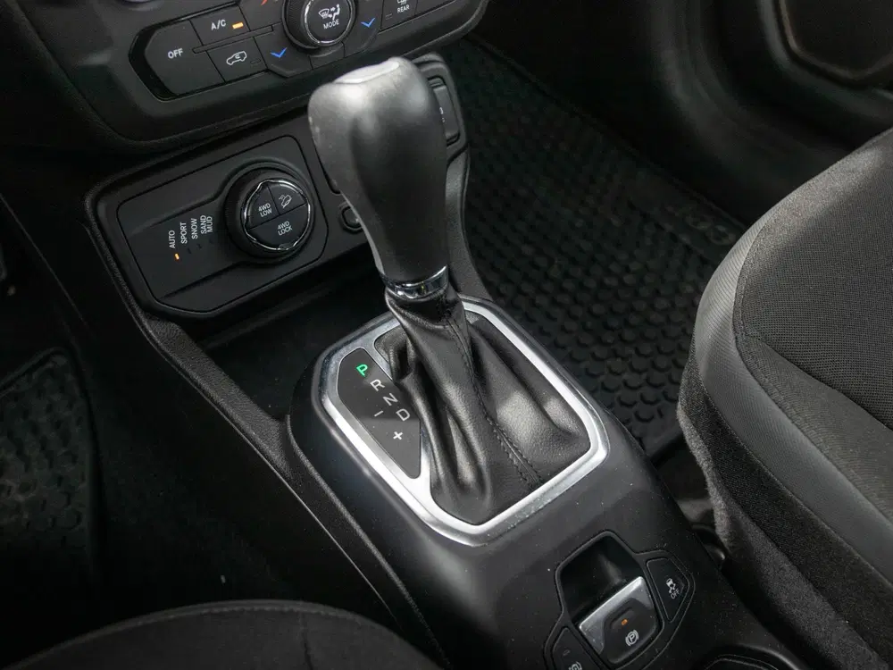 Jeep Renegade 4xe 240 Plug-in Hybrid Electric New Upland uit 2023, foto 20