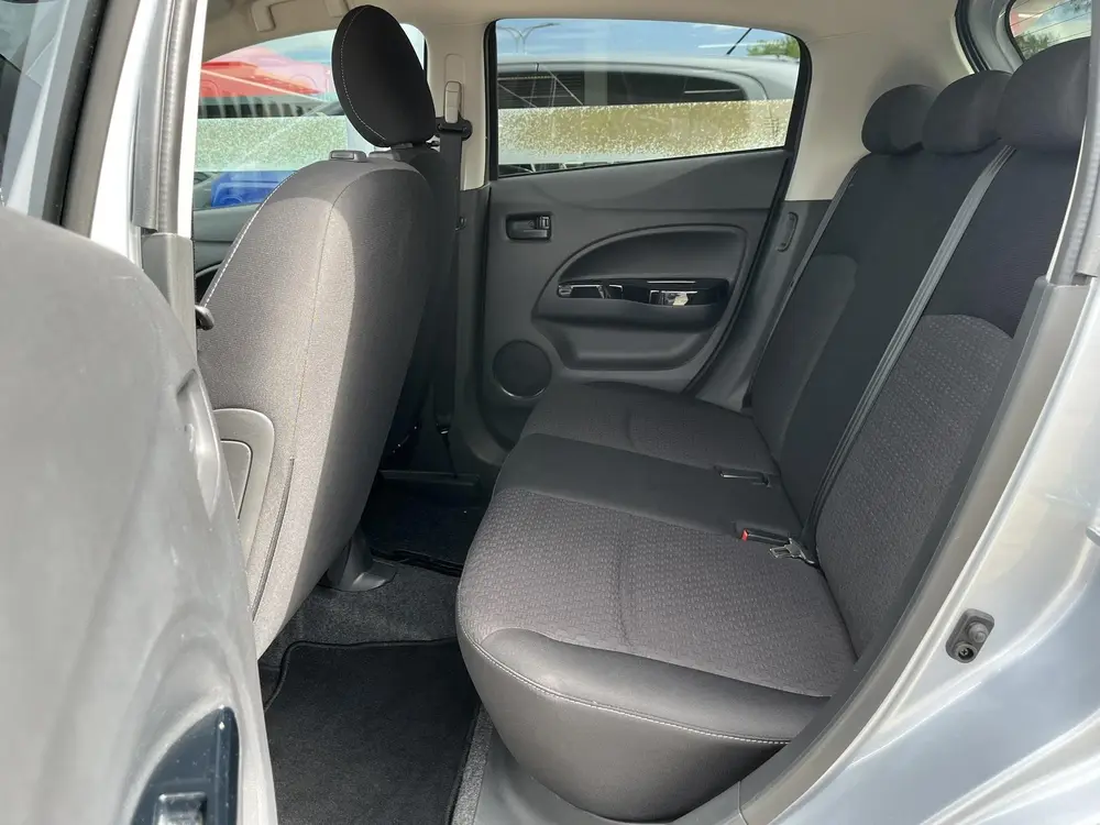Mitsubishi Space Star 1.0 Intense Automaat uit 2019, foto 10