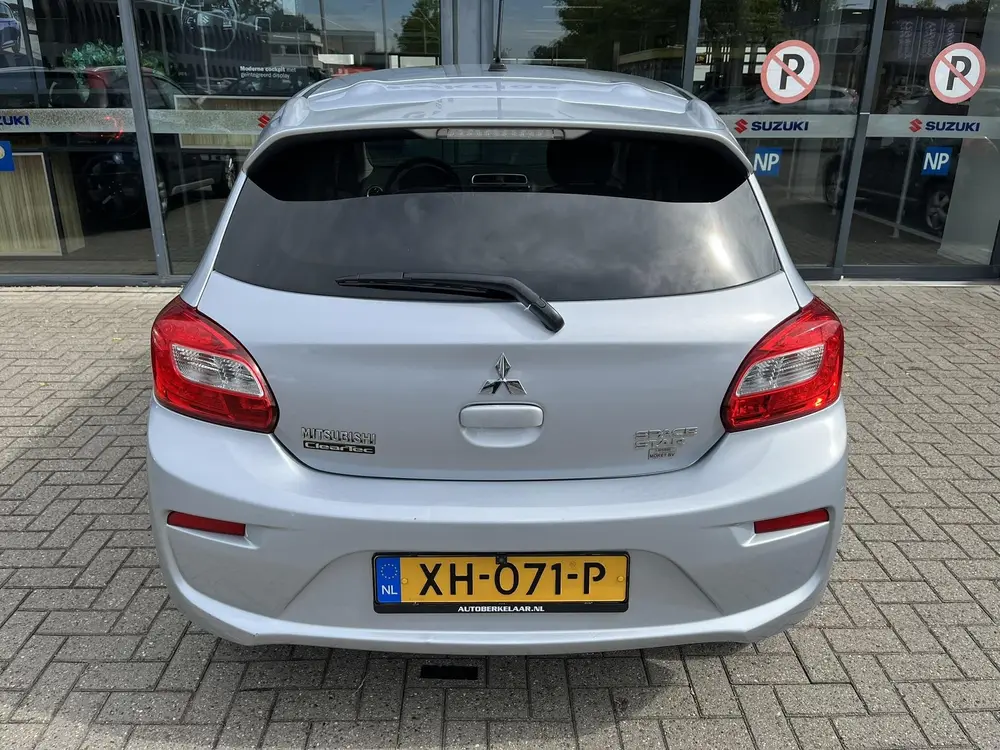 Mitsubishi Space Star 1.0 Intense Automaat uit 2019, foto 15