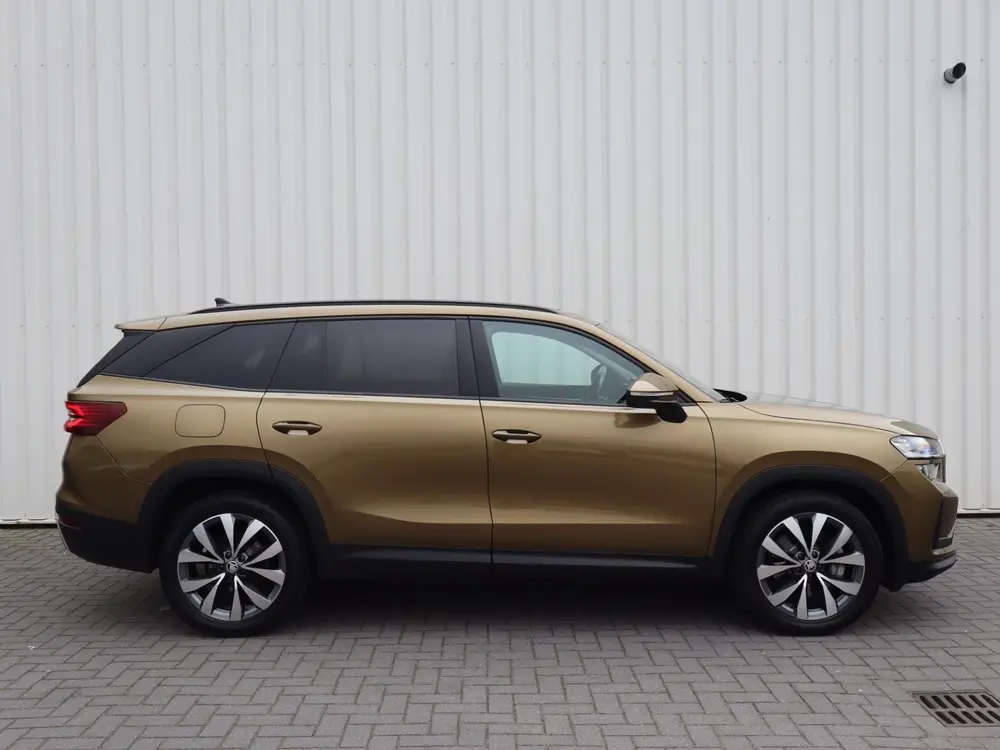 Skoda Kodiaq 1.5 TSI 204pk PHEV Business Edition uit 2024, foto 3