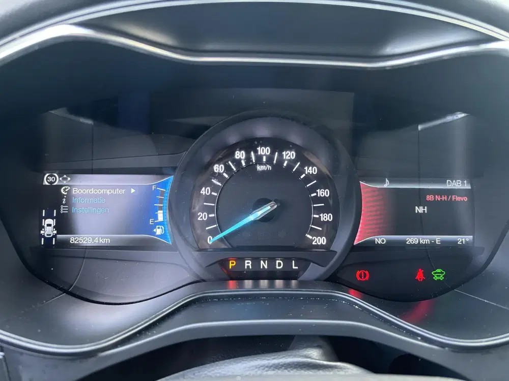 Ford Mondeo 2.0 IVCT HEV Titanium uit 2021, foto 20