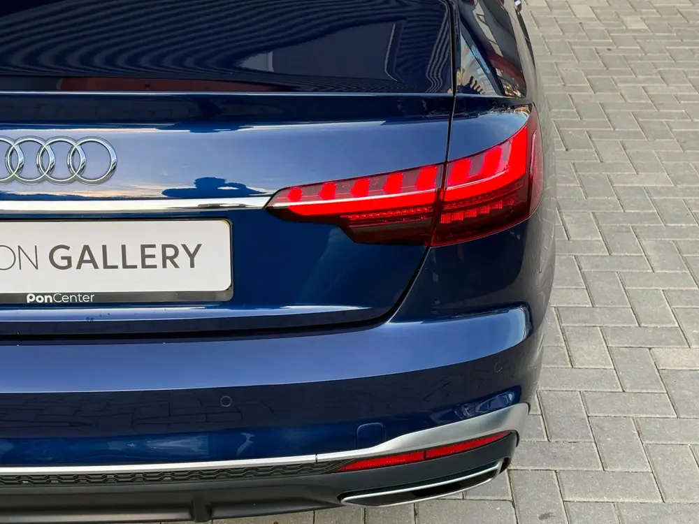 Audi A4 35 TFSI S edition uit 2020, foto 12
