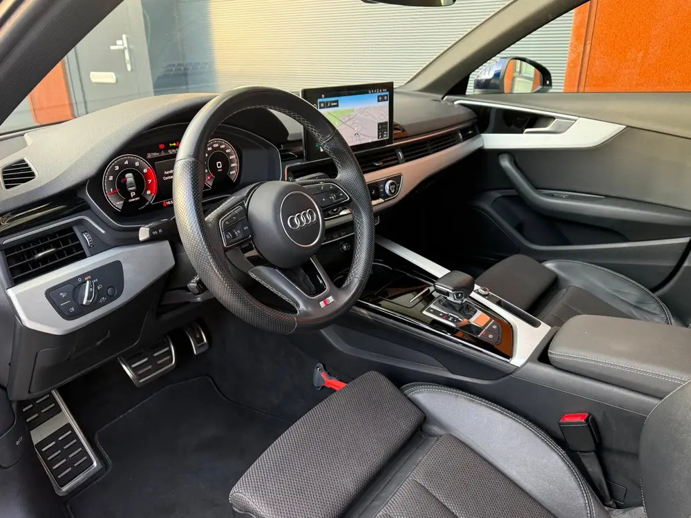 Audi A4 35 TFSI S edition uit 2020, foto 5