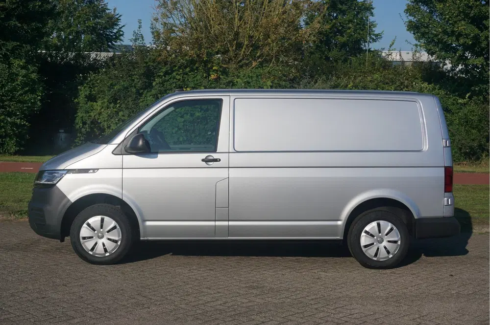 Volkswagen Transporter T6.1 2.0TDI 150PK BPM VRIJ App Conne uit 2024, foto 2