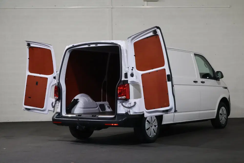 Volkswagen Transporter 2.0 TDI L2 H1 Airco (bj 2023) uit 2023, foto 12