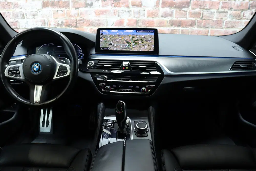 BMW 5-serie 530e High Executive M Sport Pakket Automaa uit 2022, foto 18