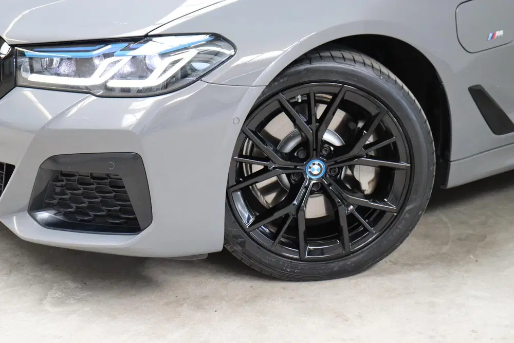 BMW 5-serie 530e High Executive M Sport Pakket Automaa uit 2022, foto 8