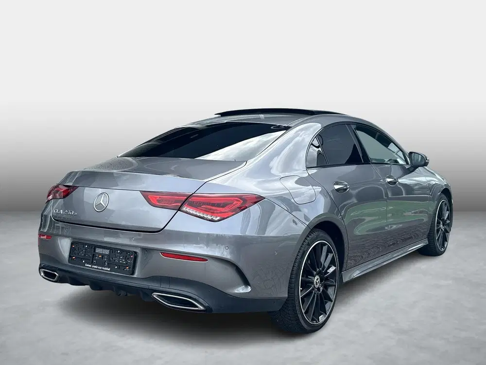 Mercedes-Benz CLA 250 e Premium Plus uit 2021, foto 2