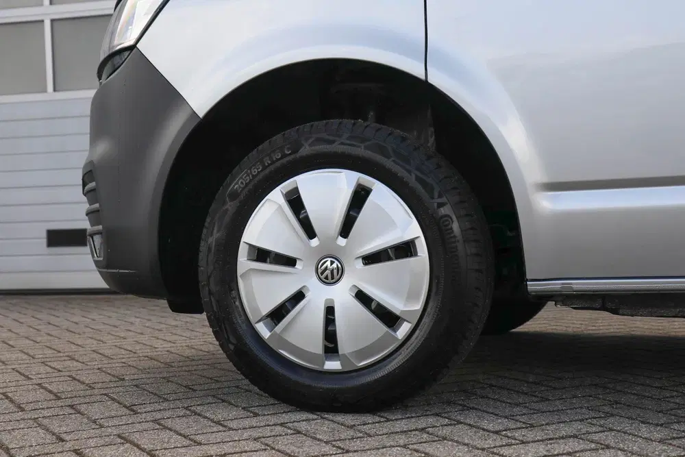 Volkswagen Transporter 2.0 TDI 110pk L2H1 28 DC Comfortline uit 2024, foto 15