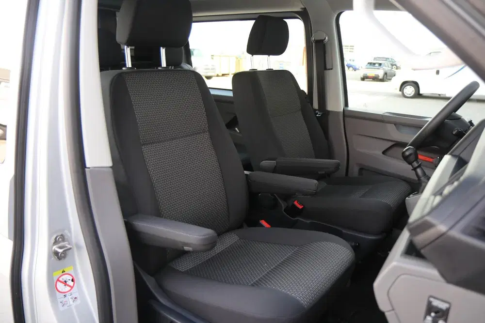 Volkswagen Transporter 2.0 TDI 110pk L2H1 28 DC Comfortline uit 2024, foto 17