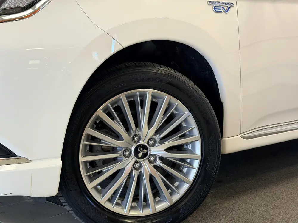 Mitsubishi Outlander 2.4 PHEV S-Edition | Trekhaak | uit 2019, foto 10