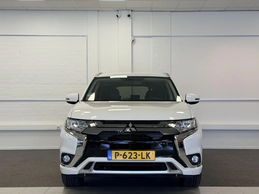 Mitsubishi Outlander 2.4 PHEV S-Edition | Trekhaak | uit 2019, foto 16